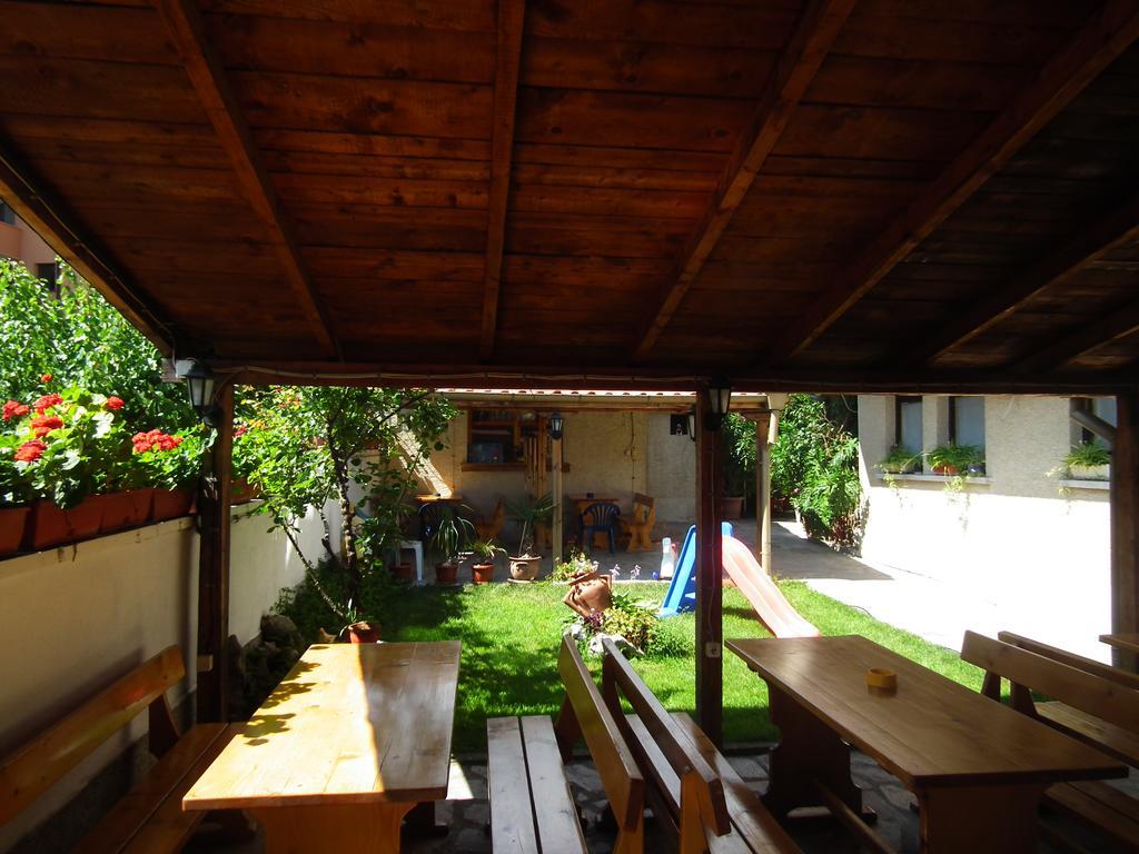 סבטי ולאס Guest House Olimpiya מראה חיצוני תמונה